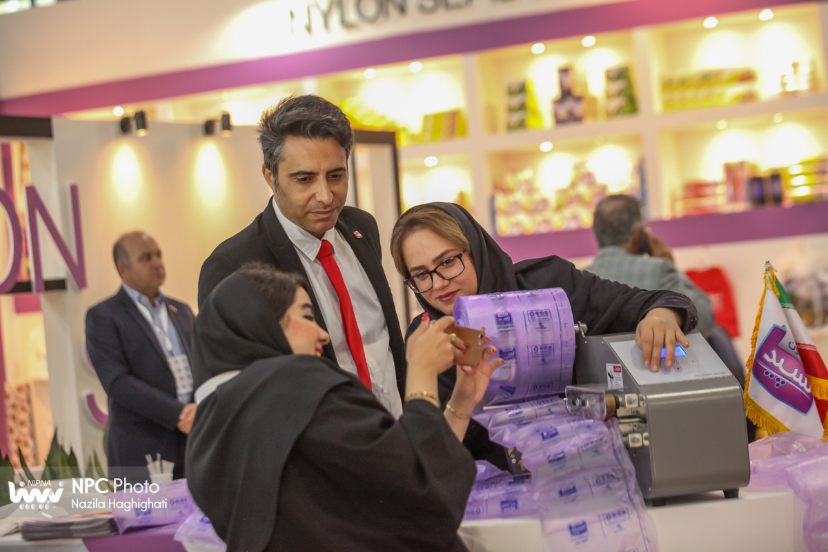 سالن 5 در اولین روز از شانزدهمین نمایشگاه بین المللی ایران پلاست 16