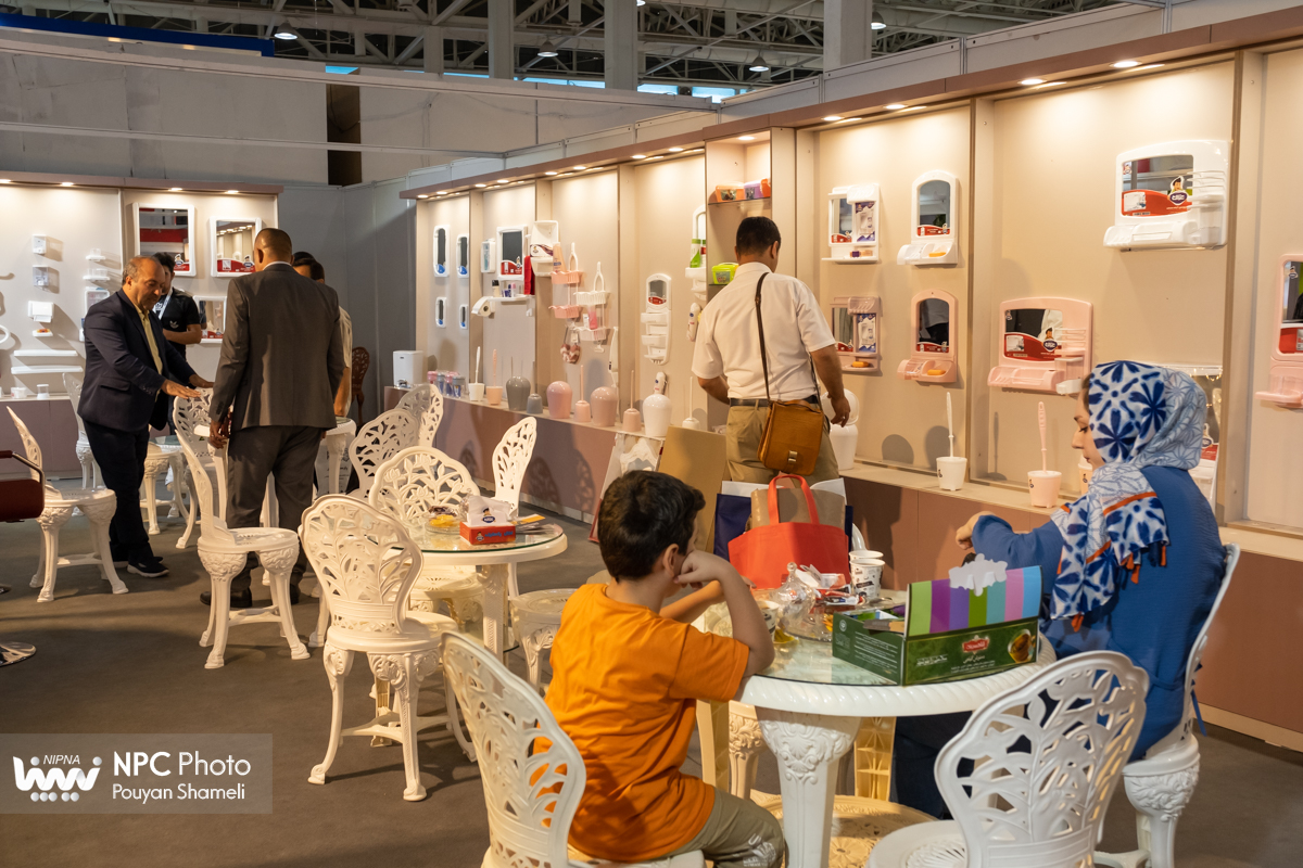 سالن 6 در اولین روز از شانزدهمین نمایشگاه بین المللی ایران پلاست 8