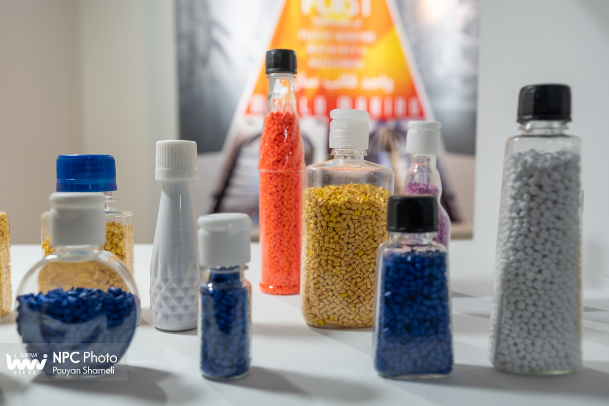 سالن 7 در اولین روز از شانزدهمین نمایشگاه بین المللی ایران پلاست 8