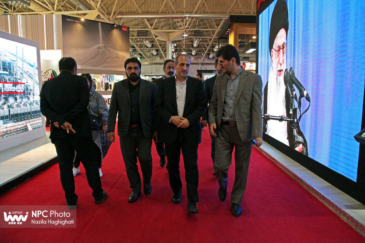 بازدید مدیرعامل شرکت ملی گاز از شانزدهمین نمایشگاه بین المللی ایران پلاست 15