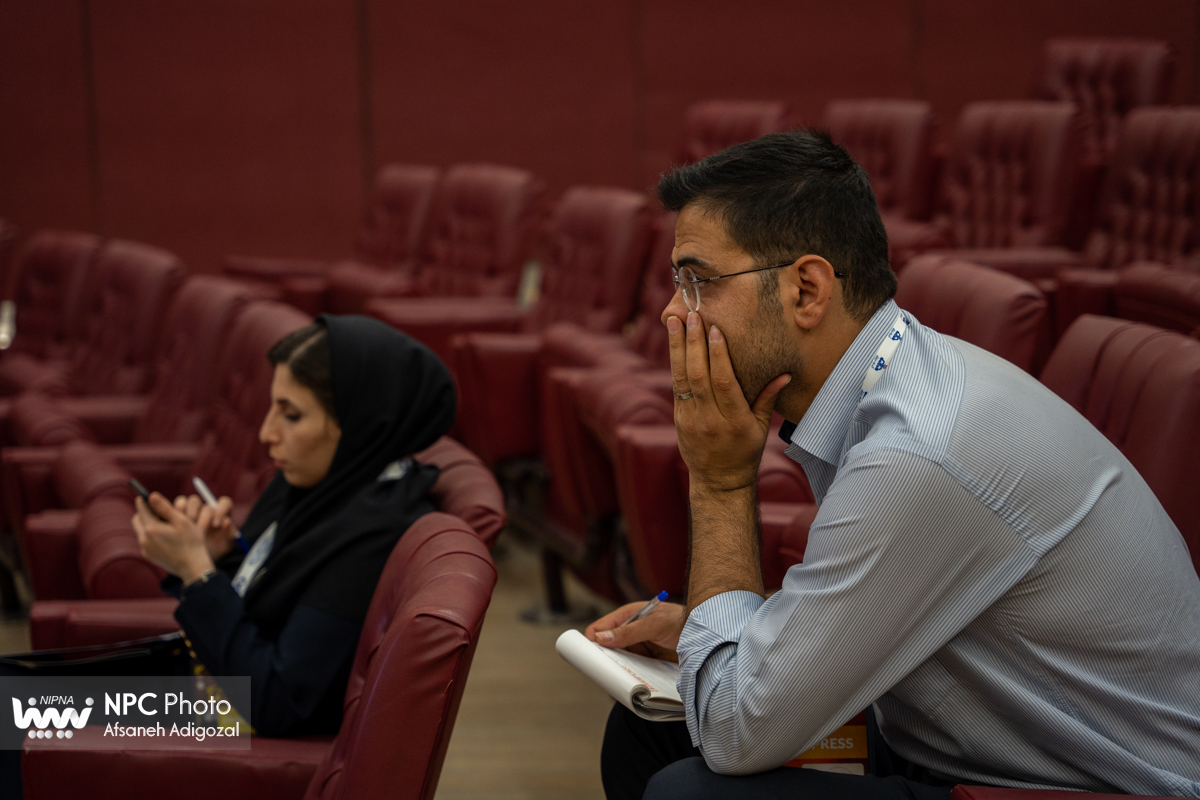 کارگاه آشنایی با ابزار تامین مالی گواهی اشتغال مواد 11