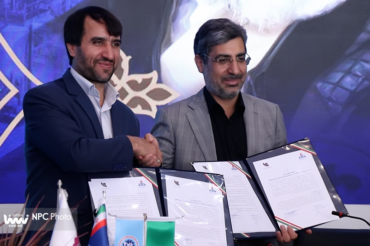 امضا یک تفاهم‌نامه همکاری با سازمان صنایع کوچک و شهرک‌های صنعتی و یک تفاهم‌نامه سه‌جانبه با بانک تجارت و انجمن ملی صنایع پلمیرایران در حاشیه شانزدهمین نمایشگاه بین‌المللی ایران پلاست 7