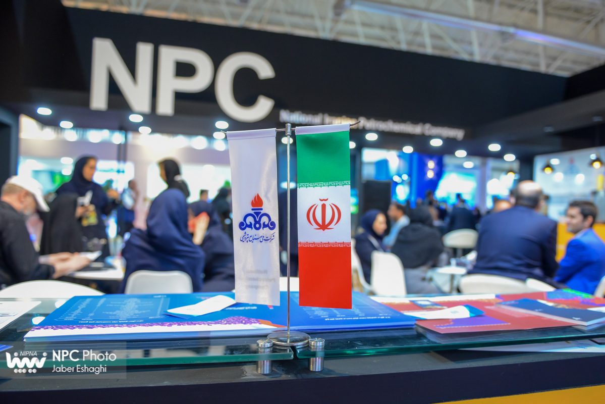 غرفه شرکت ملی صنایع پتروشیمی در دومین روز از شانزدهمین نمایشگاه بین المللی ایران پلاست 22