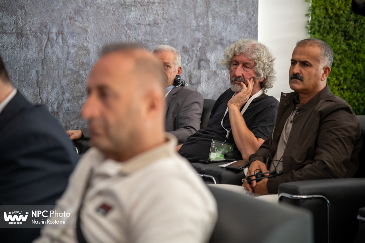 دیدار مدیر نمایشگاه ایران پلاست با هیئت های خارجی 16