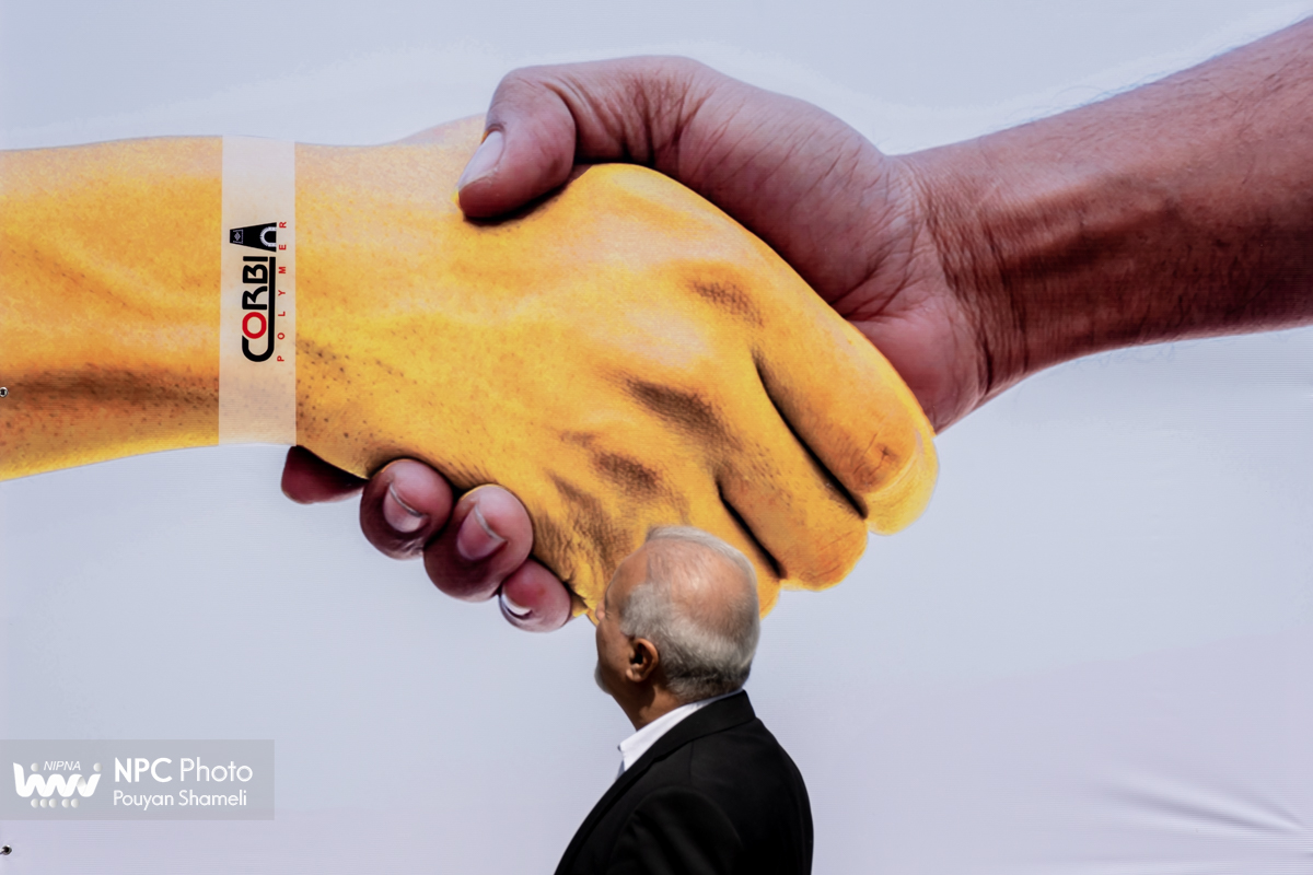 حاشیه های دومین روز از شانزدهمین نمایشگاه بین المللی ایران پلاست  5