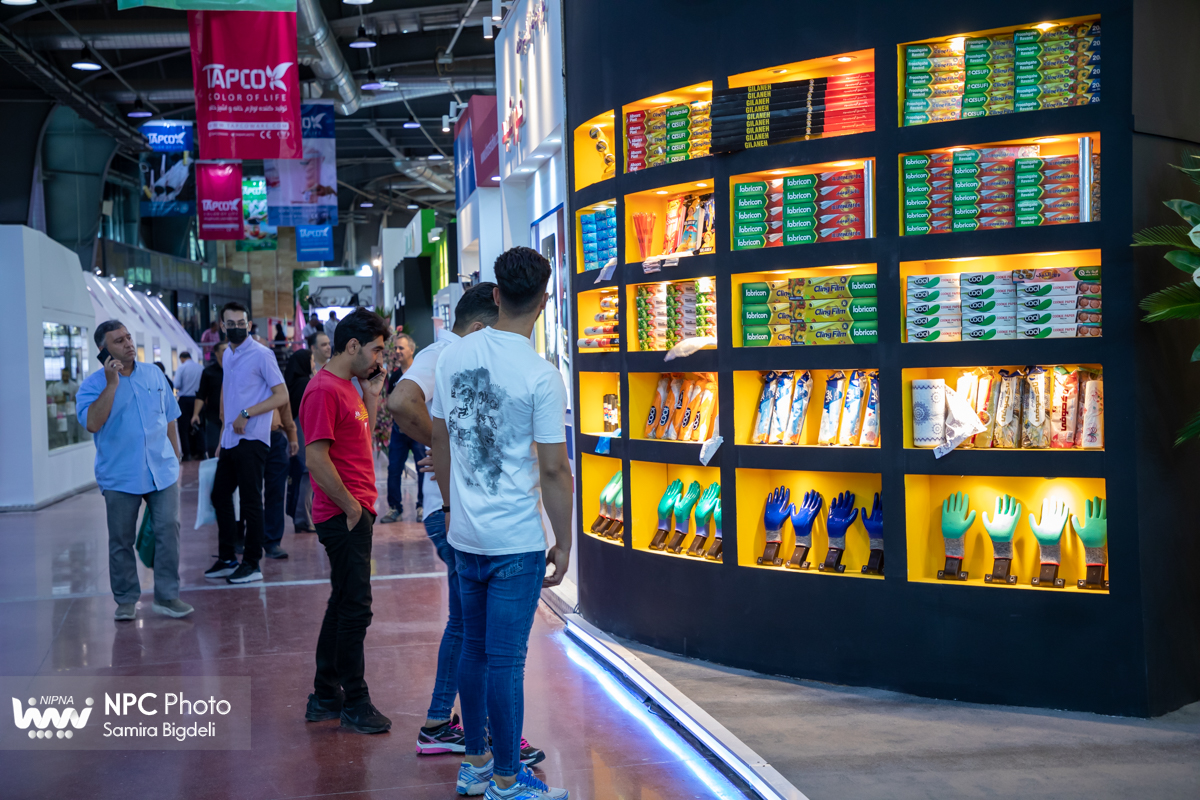 سالن 5 در دومین روز از شانزدهمین نمایشگاه بین المللی ایران پلاست 1