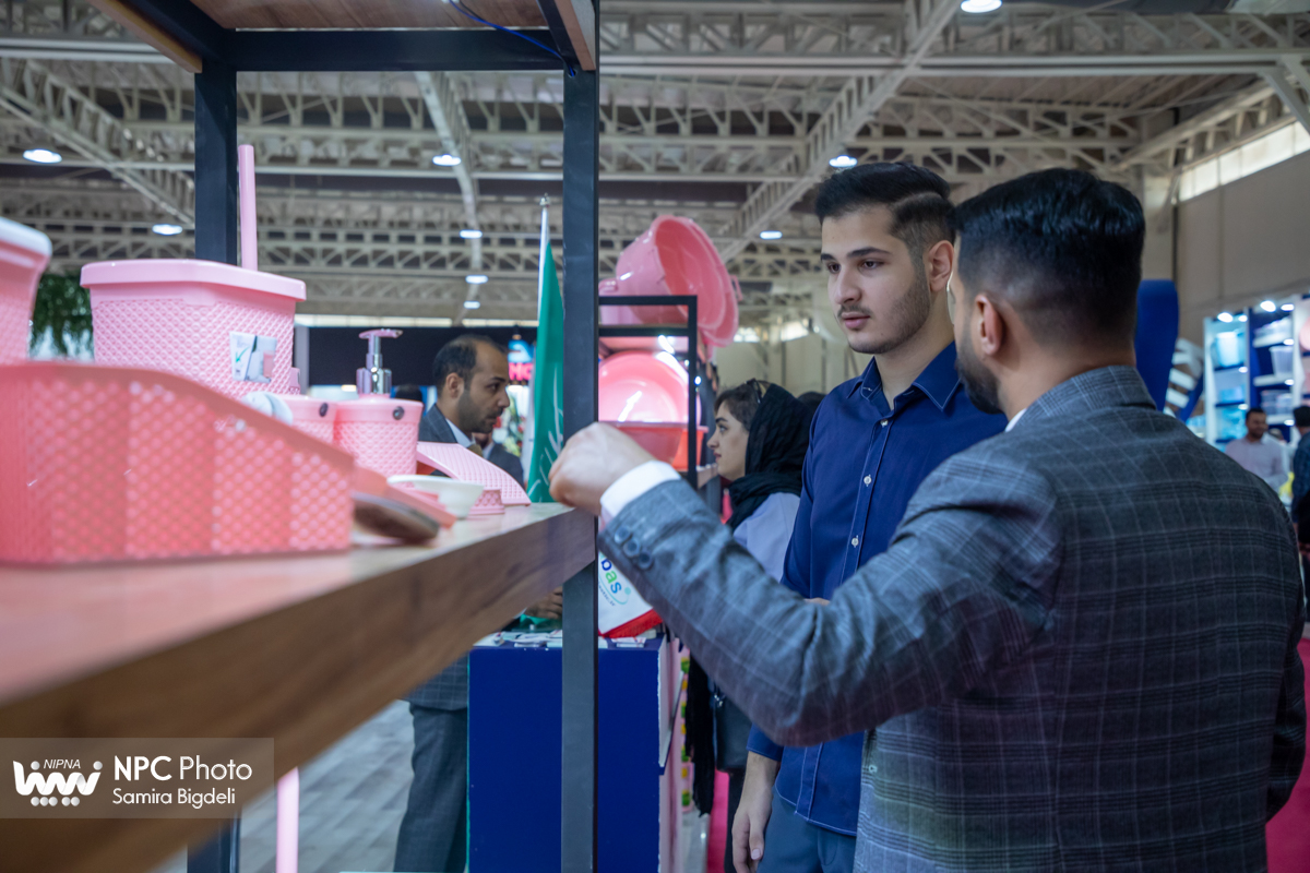 سالن 9&8 در دومین روز از شانزدهمین نمایشگاه بین المللی ایران پلاست 8