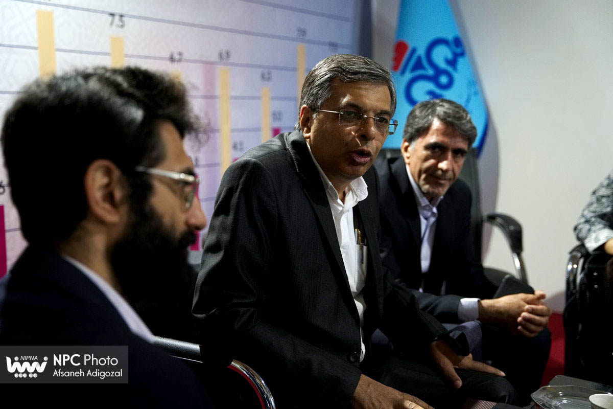 نشست مدیریت برنامه ریزی و توسعه با انجمن ها و تشکل های صنایع پایین دستی با هدف توسعه زنجیره ارزش محصولات پتروشیمی 12