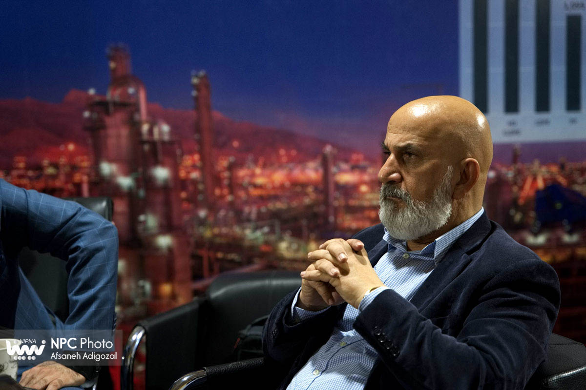 نشست مدیریت برنامه ریزی و توسعه با انجمن ها و تشکل های صنایع پایین دستی با هدف توسعه زنجیره ارزش محصولات پتروشیمی 17