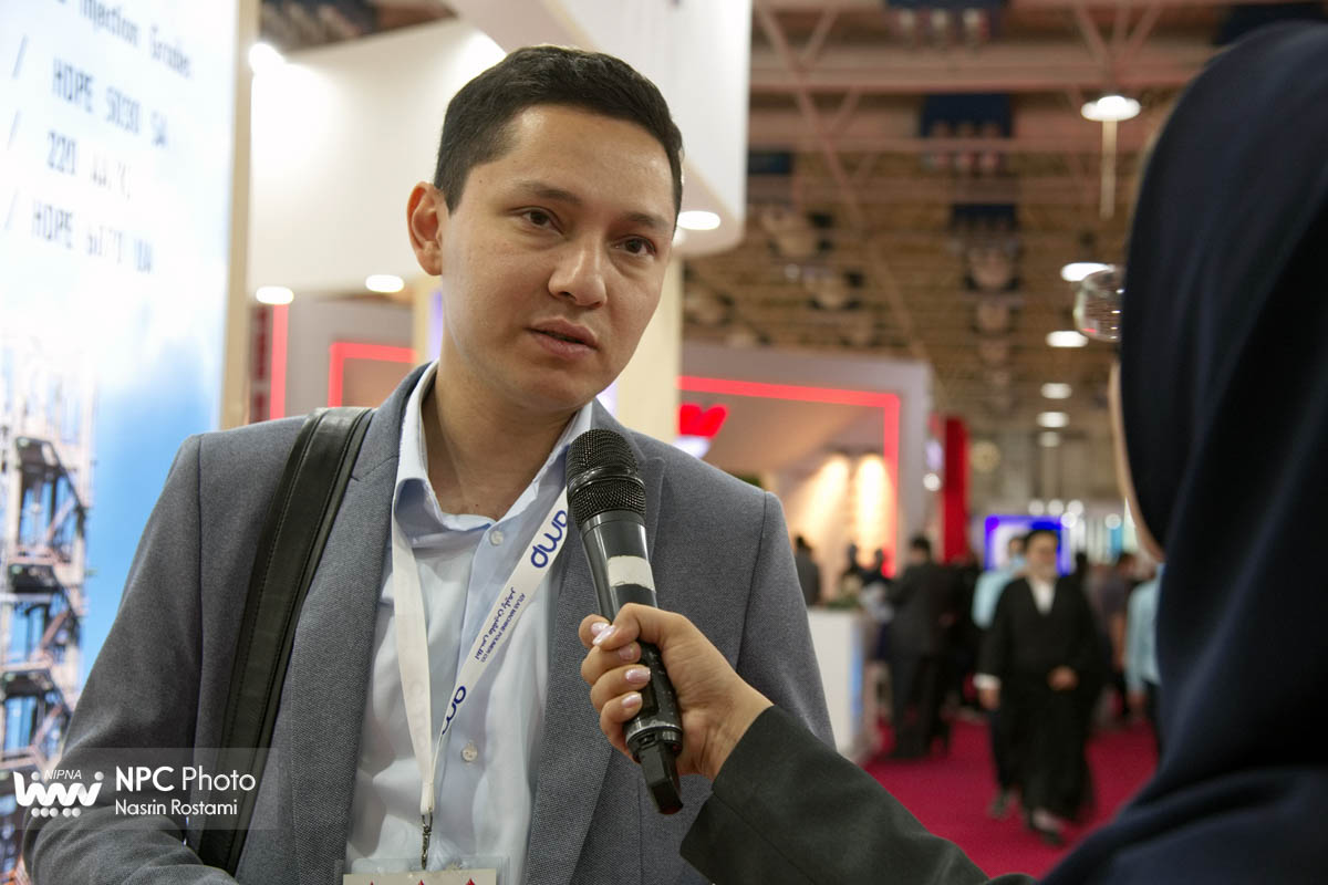 بازدید هیئت های خارجی در سومین روز از شانزدهمین نمایشگاه بین المللی ایران پلاست (2) 8