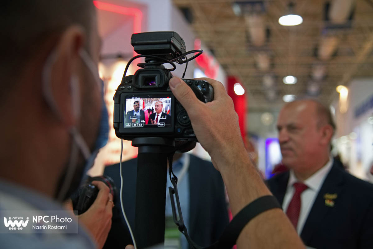 بازدید هیئت های خارجی در سومین روز از شانزدهمین نمایشگاه بین المللی ایران پلاست (2) 9