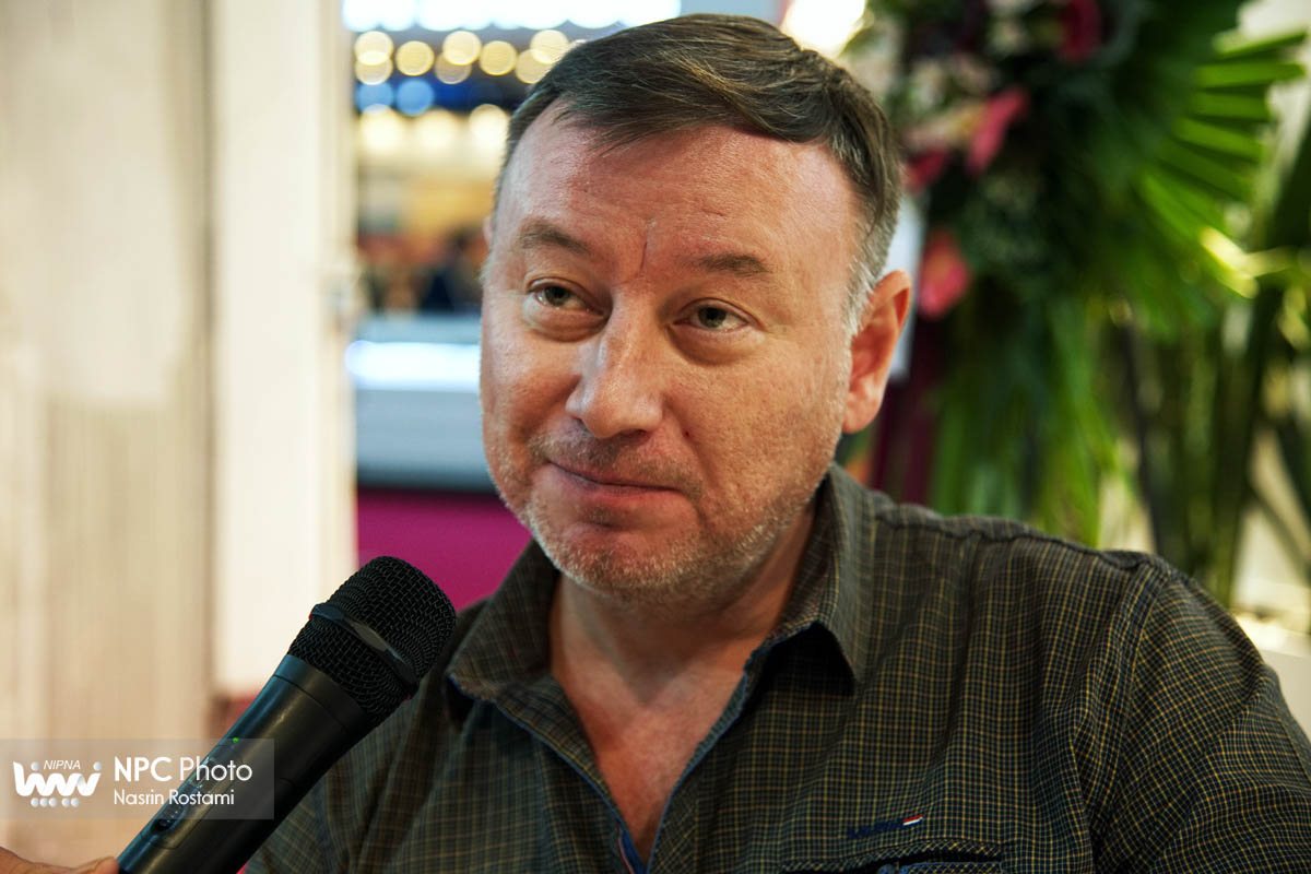 بازدید هیئت های خارجی در سومین روز از شانزدهمین نمایشگاه بین المللی ایران پلاست (2) 12