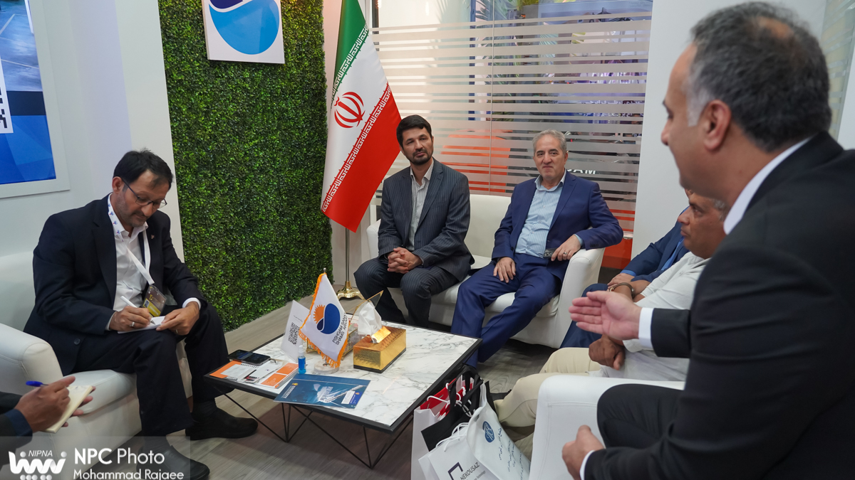 بازدید مدیر توسعه صنایع پایین دستی پتروشیمی از شانزدهمین نمایشگاه بین المللی ایران پلاست 7