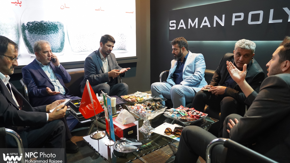 بازدید مدیر توسعه صنایع پایین دستی پتروشیمی از شانزدهمین نمایشگاه بین المللی ایران پلاست 9