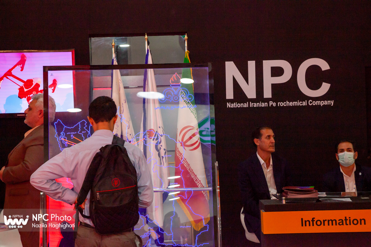 غرفه شرکت ملی صنایع پتروشیمی در سومین روز از شانزدهمین نمایشگاه بین المللی ایران پلاست 22
