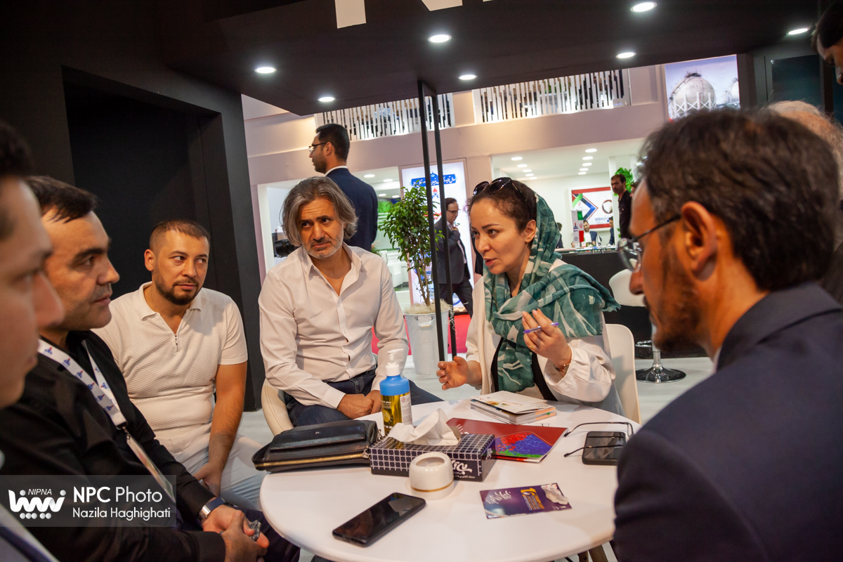 غرفه شرکت ملی صنایع پتروشیمی در سومین روز از شانزدهمین نمایشگاه بین المللی ایران پلاست 29