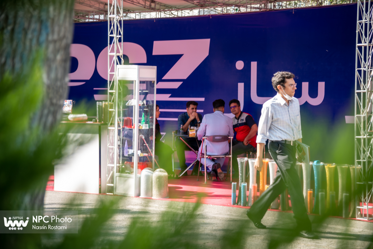 حاشیه های سومین روز از شانزدهمین نمایشگاه بین المللی ایران پلاست (1) 5