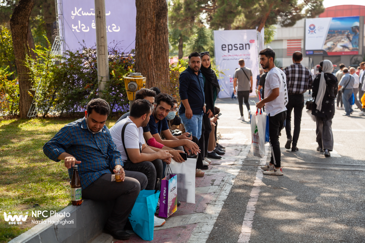 حاشیه های سومین روز از شانزدهمین نمایشگاه بین المللی ایران پلاست (2) 9