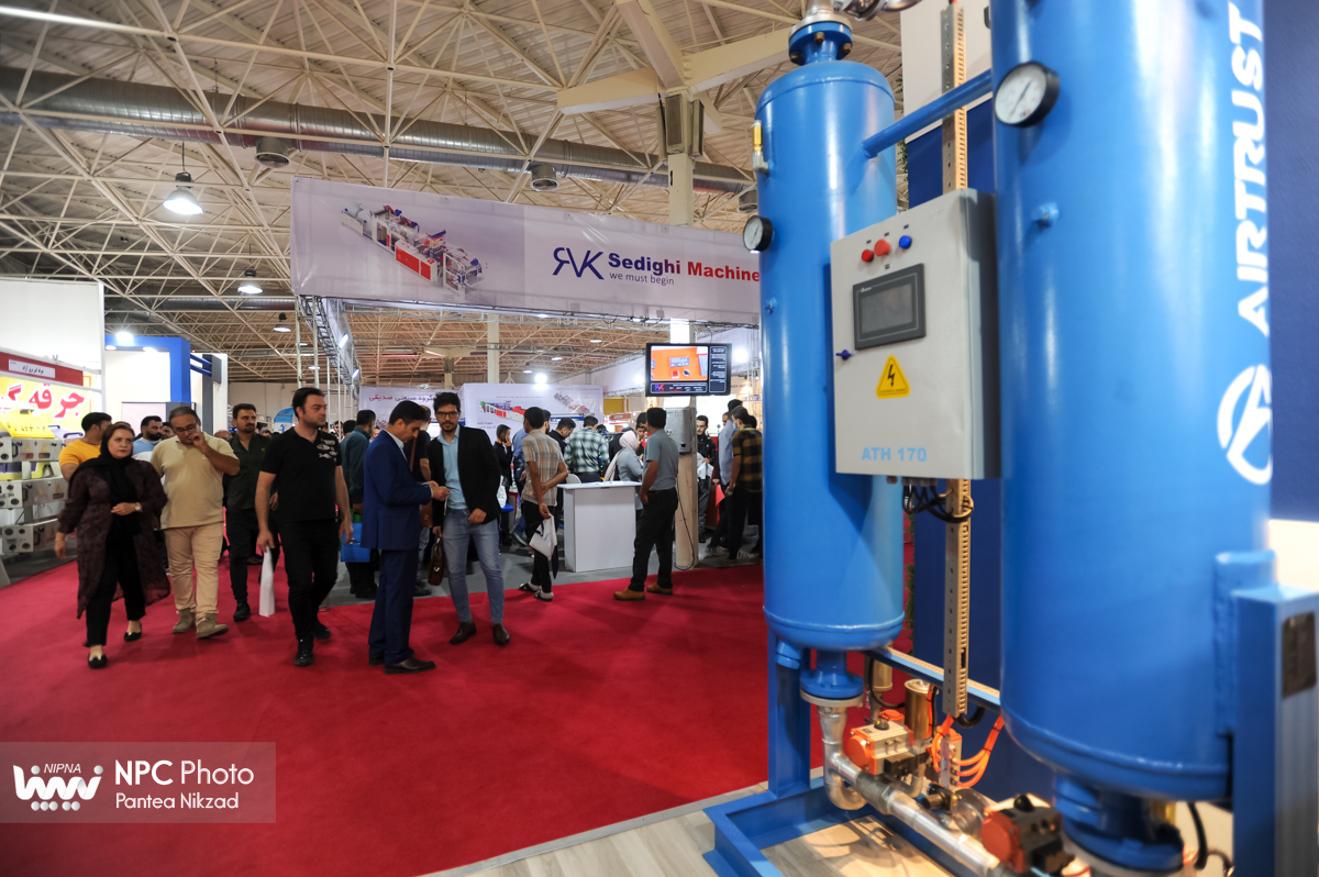 سالن 38A در سومین روز از شانزدهمین نمایشگاه بین المللی ایران پلاست  (1) 12