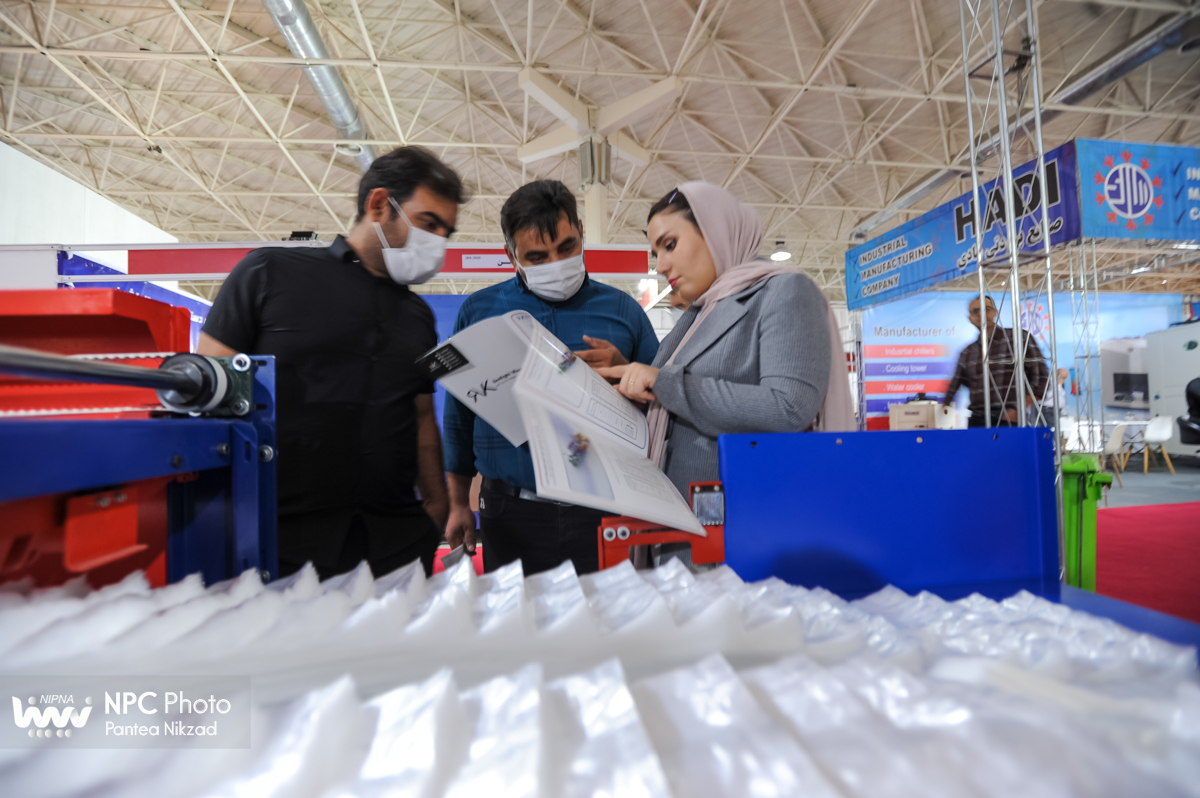 سالن 38A در سومین روز از شانزدهمین نمایشگاه بین المللی ایران پلاست  (1) 13