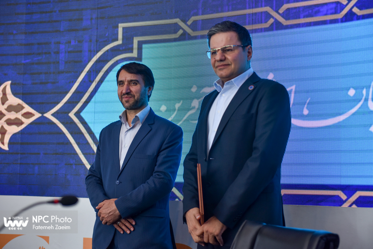 امضای تفاهم‌نامه همکاری با سازمان صنایع کوچک و شهرک‌های صنعتی و تفاهم‌نامه سه‌جانبه با بانک تجارت و انجمن ملی صنایع پلیمر در حاشیه نمایشگاه بین‌المللی ایران پلاست (2) 9