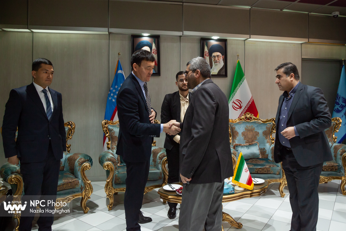 معرفی دست آورد هاس صنعت پتروشیمی به هئیت انرژی ازبکستان در حاشیه شانزدهمین نمایشگاه بین المللی ایران پلاست 13