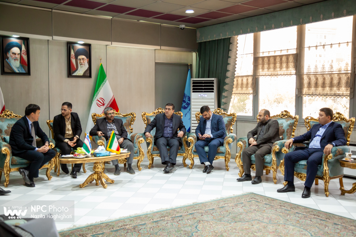 معرفی دست آورد هاس صنعت پتروشیمی به هئیت انرژی ازبکستان در حاشیه شانزدهمین نمایشگاه بین المللی ایران پلاست 17