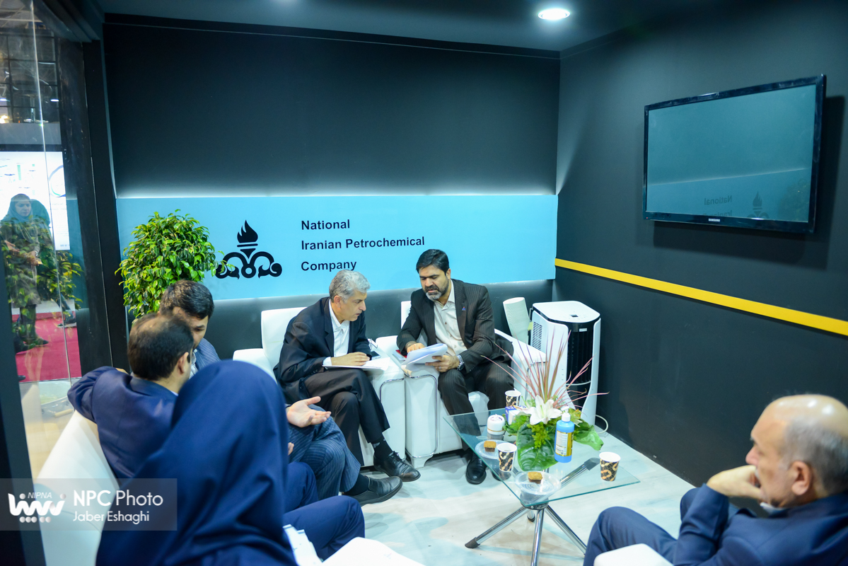 غرفه شرکت ملی صنایع پتروشیمی در روز پایانی از شانزدهمین نمایشگاه بین المللی ایران پلاست  3