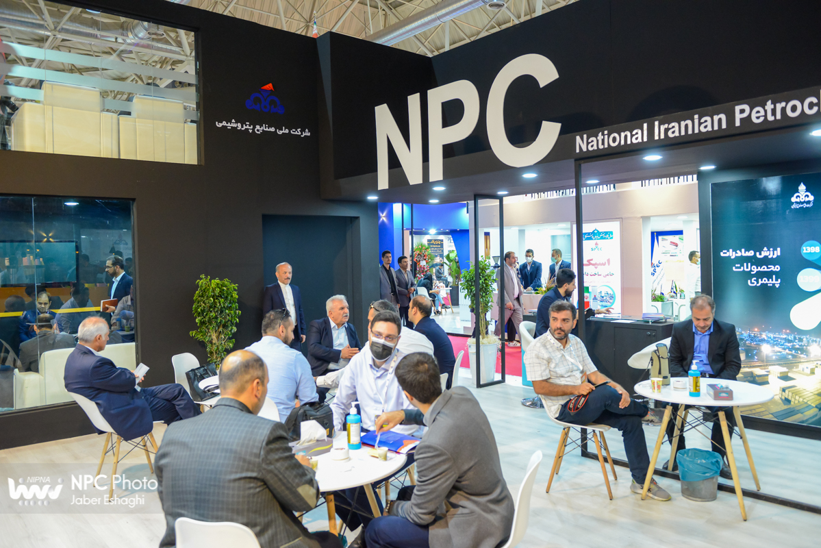 غرفه شرکت ملی صنایع پتروشیمی در روز پایانی از شانزدهمین نمایشگاه بین المللی ایران پلاست  10