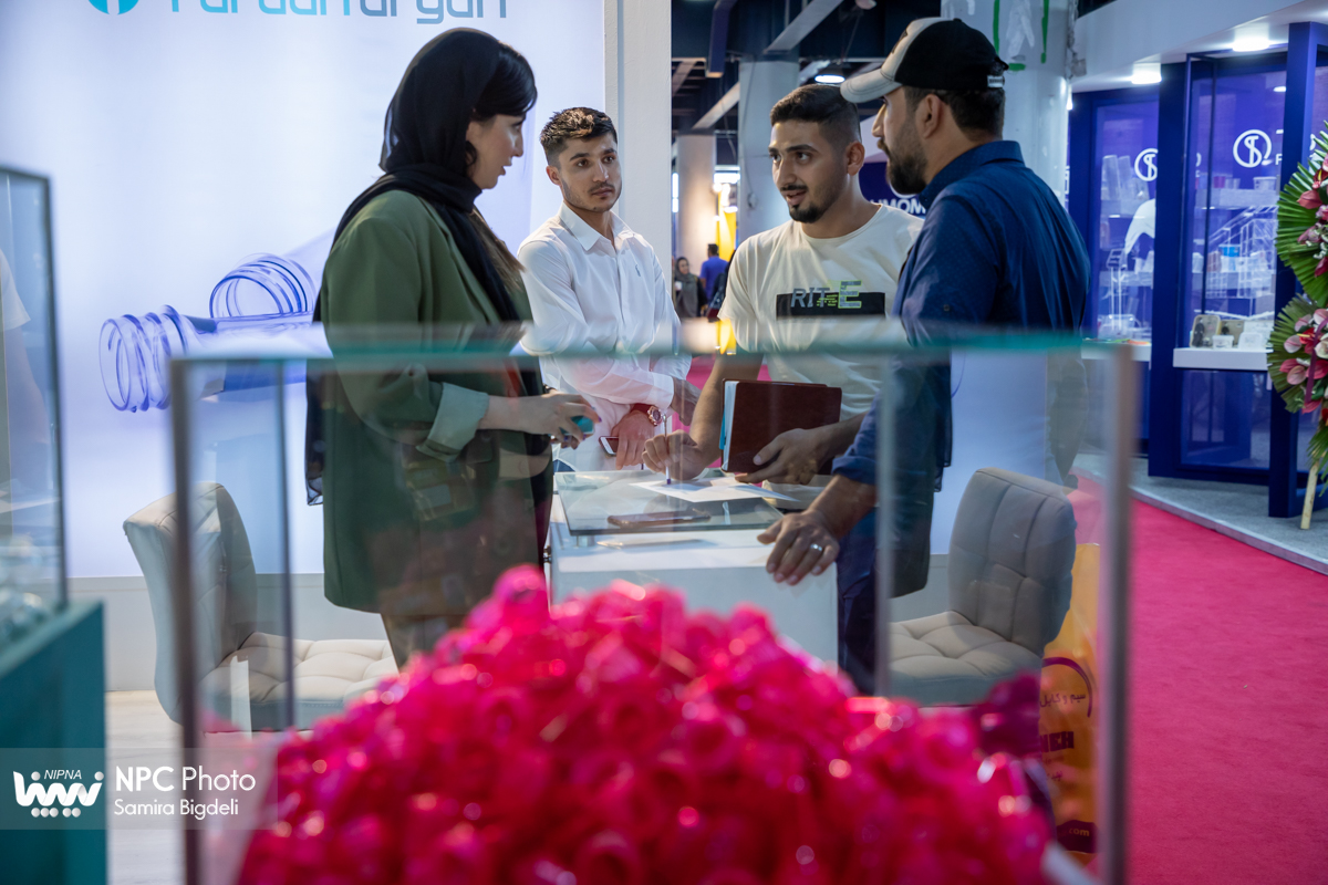 سالن 31B در چهارمین روز از شانزدهمین نمایشگاه بین المللی ایران پلاست 9