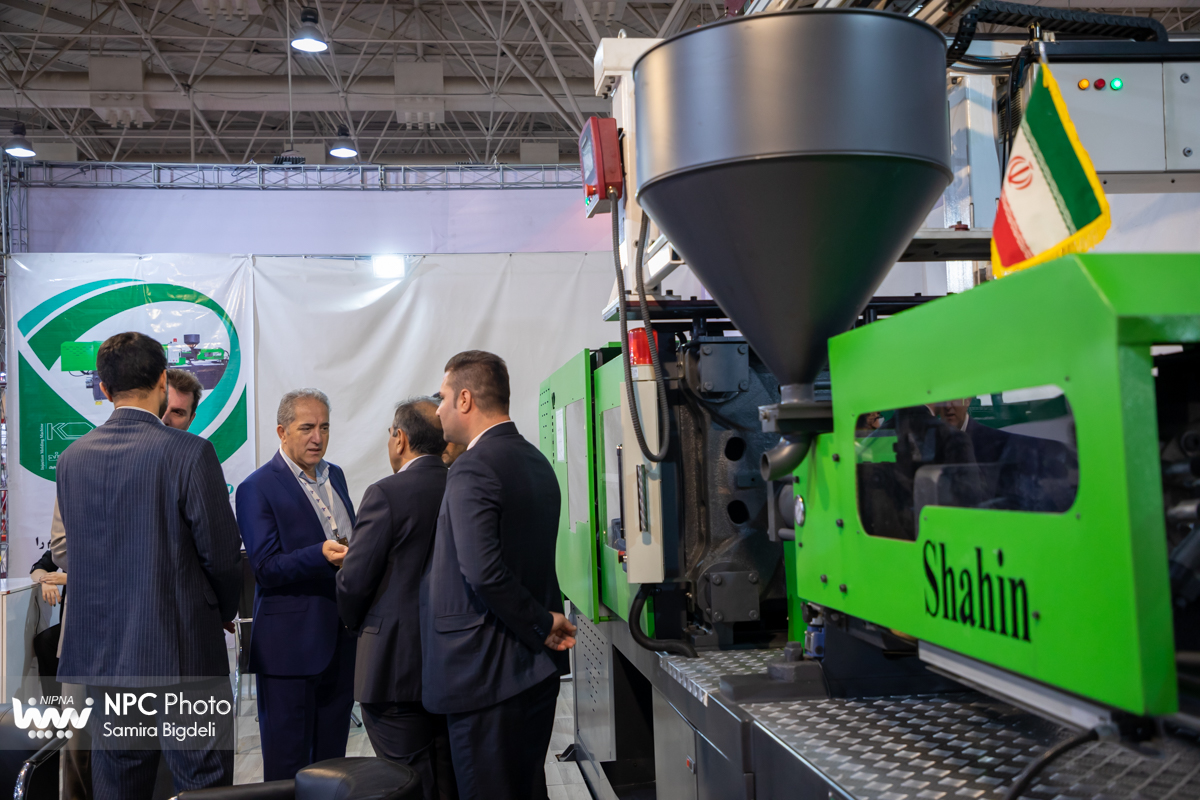 سالن 35 در چهارمین روز از شانزدهمین نمایشگاه بین المللی ایران پلاست 11