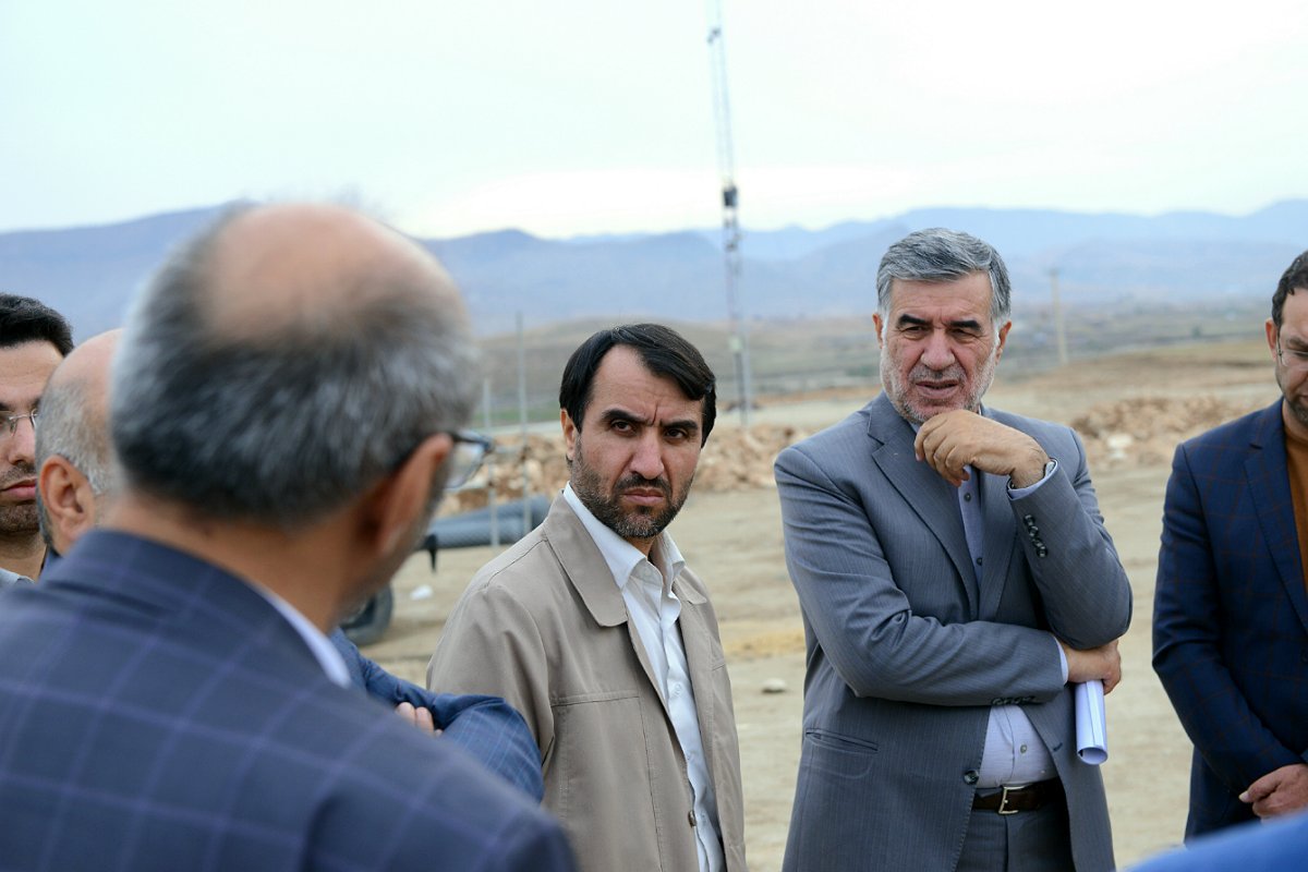 بازدید مهندس شاهمیرزایی معاون وزیر نفت و مدیر عامل شرکت ملی صنایع پتروشیمی از طرح‌های توسعه‌ای پتروشیمی در استان ایلام  4