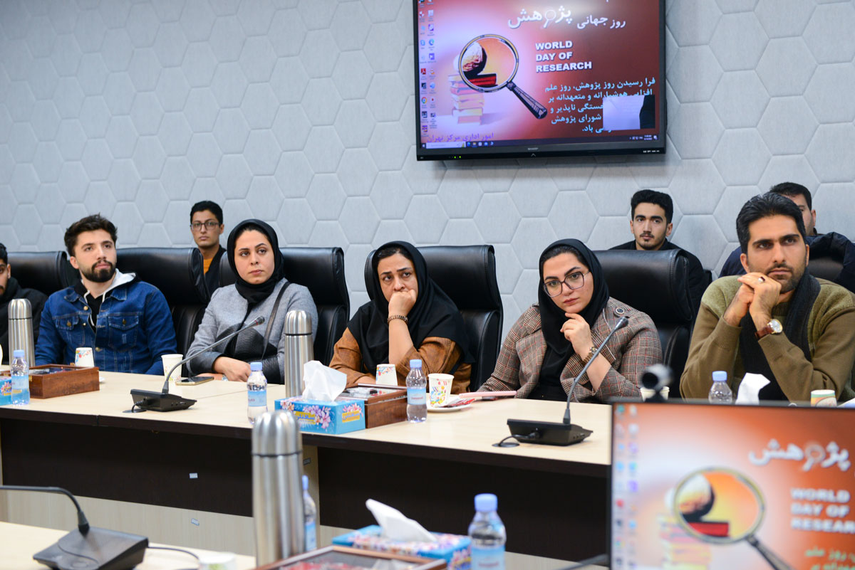 بازدید دانشجویان دانشگاه های علوم پزشکی ایران و همدان از مرکز تهران شرکت پژوهش و فناوری پتروشیمی 2