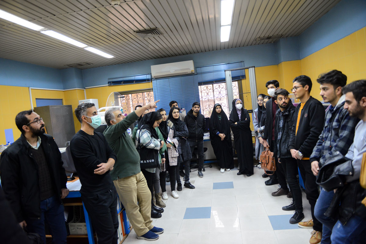 بازدید دانشجویان دانشگاه های علوم پزشکی ایران و همدان از مرکز تهران شرکت پژوهش و فناوری پتروشیمی 7