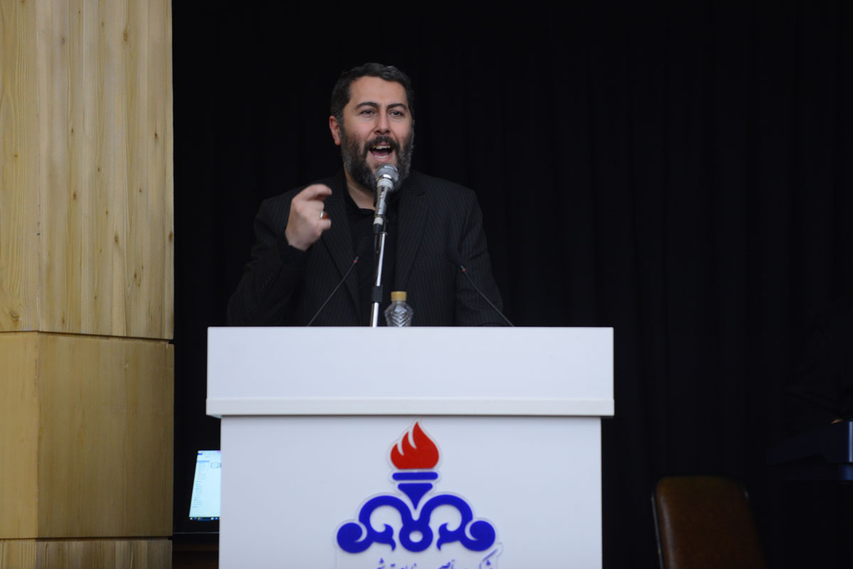 مراسم سومین سالگرد شهادت سردار مقاومت سپهبد شهید حاج قاسم سلیمانی در شرکت ملی صنایع پتروشیمی برگزار شد.  11