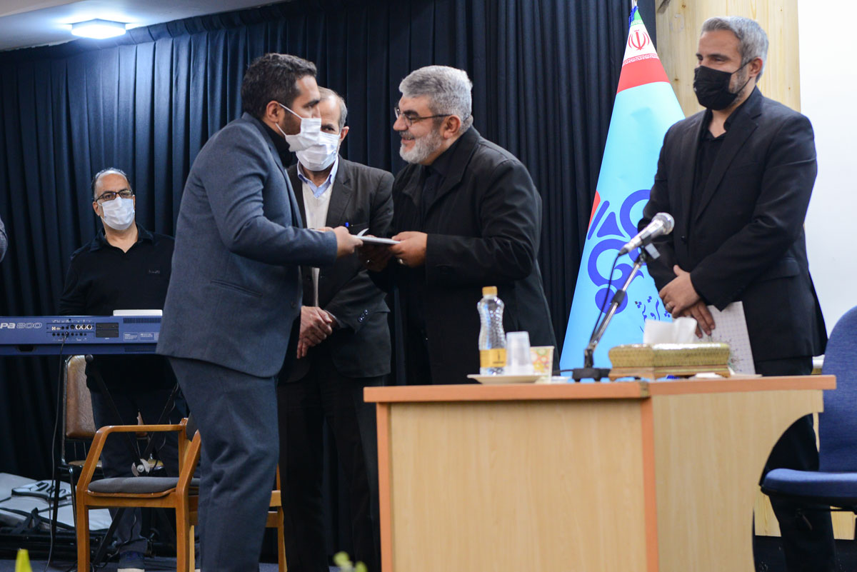 مراسم سومین سالگرد شهادت سردار مقاومت سپهبد شهید حاج قاسم سلیمانی در شرکت ملی صنایع پتروشیمی برگزار شد.  15