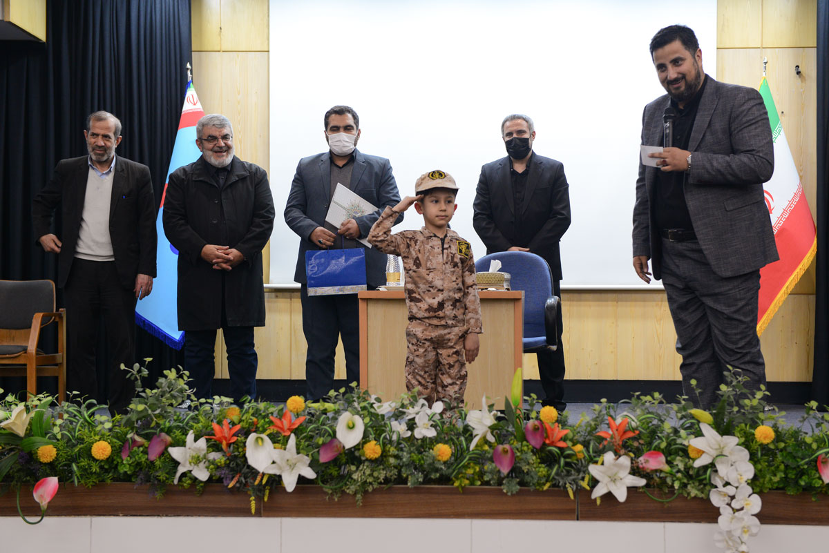 مراسم سومین سالگرد شهادت سردار مقاومت سپهبد شهید حاج قاسم سلیمانی در شرکت ملی صنایع پتروشیمی برگزار شد.  16