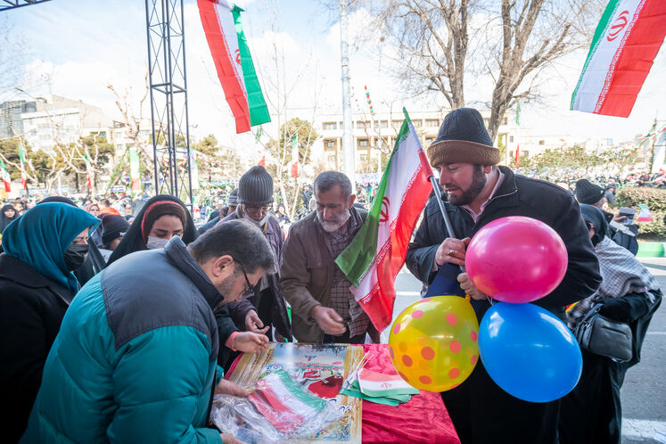 مراسم راهیپمایی و جشن باشکوه چهل و چهارمین سالروز یوم الله ۲۲ بهمن /ستاد وزارت نفت  12
