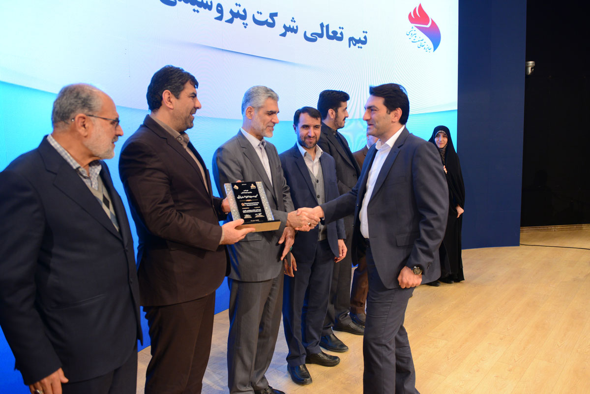 گزارش تصویری نهمین جشنواره جایزه تعالی صنعت پتروشیمی (7اسفند1401) 57