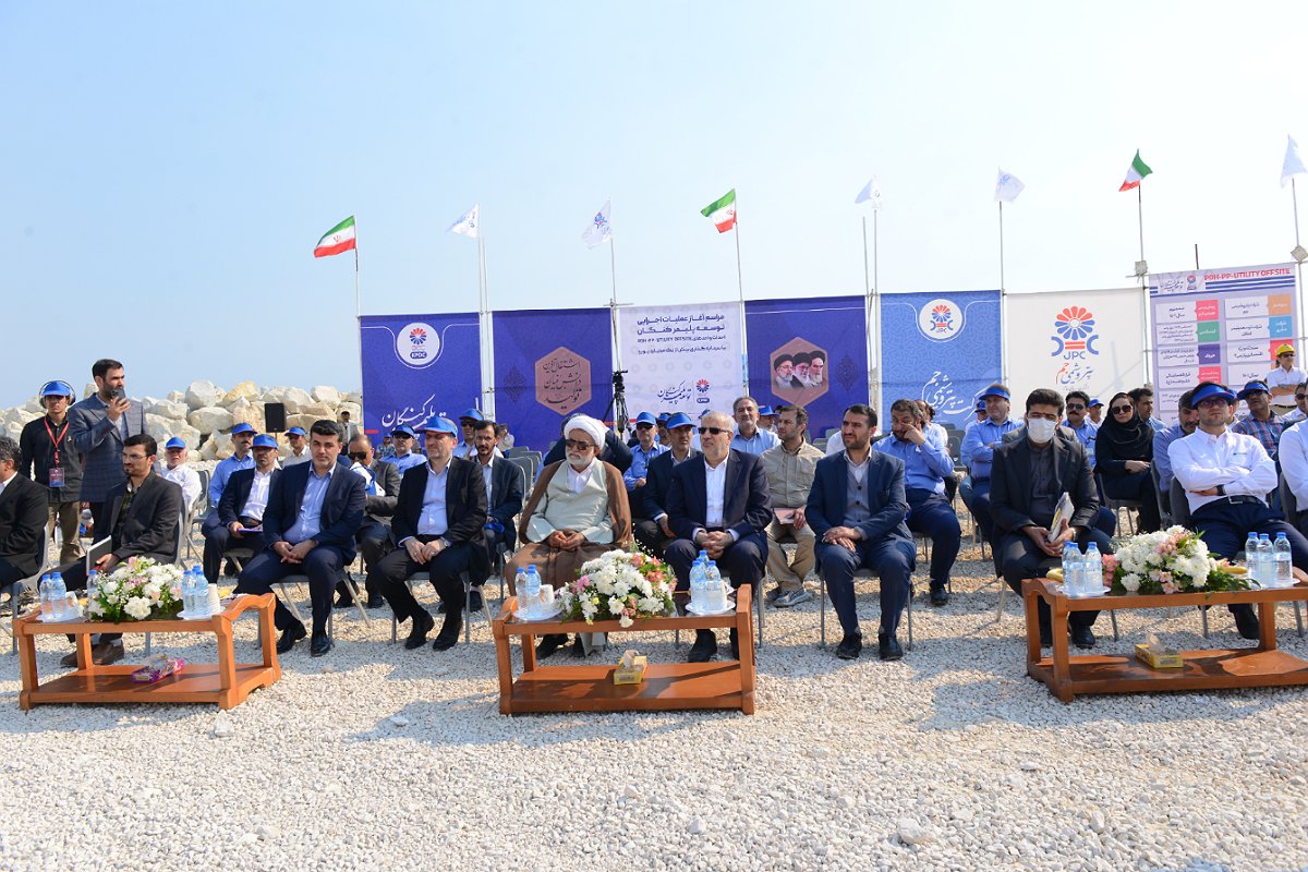 عملیات اجرایی طرح PDH/PP پلیمر کنگان  با حضور وزیر نفت و معاون وزیر نفت در امور پتروشیمی آغاز شد. 2
