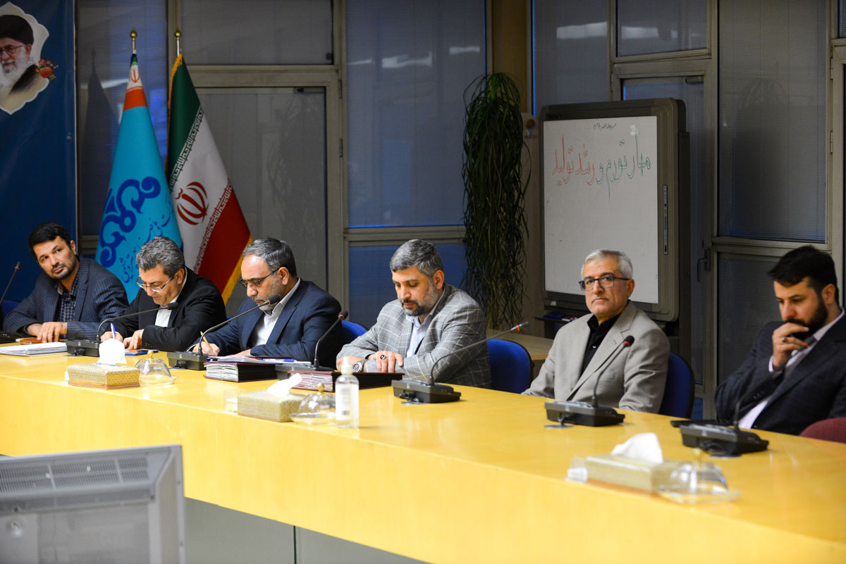 مراسم دیدار صمیمانه معاون وزیر نفت و مدیر عامل شرکت ملی صنایع پتروشیمی با اصحاب رسانه 3