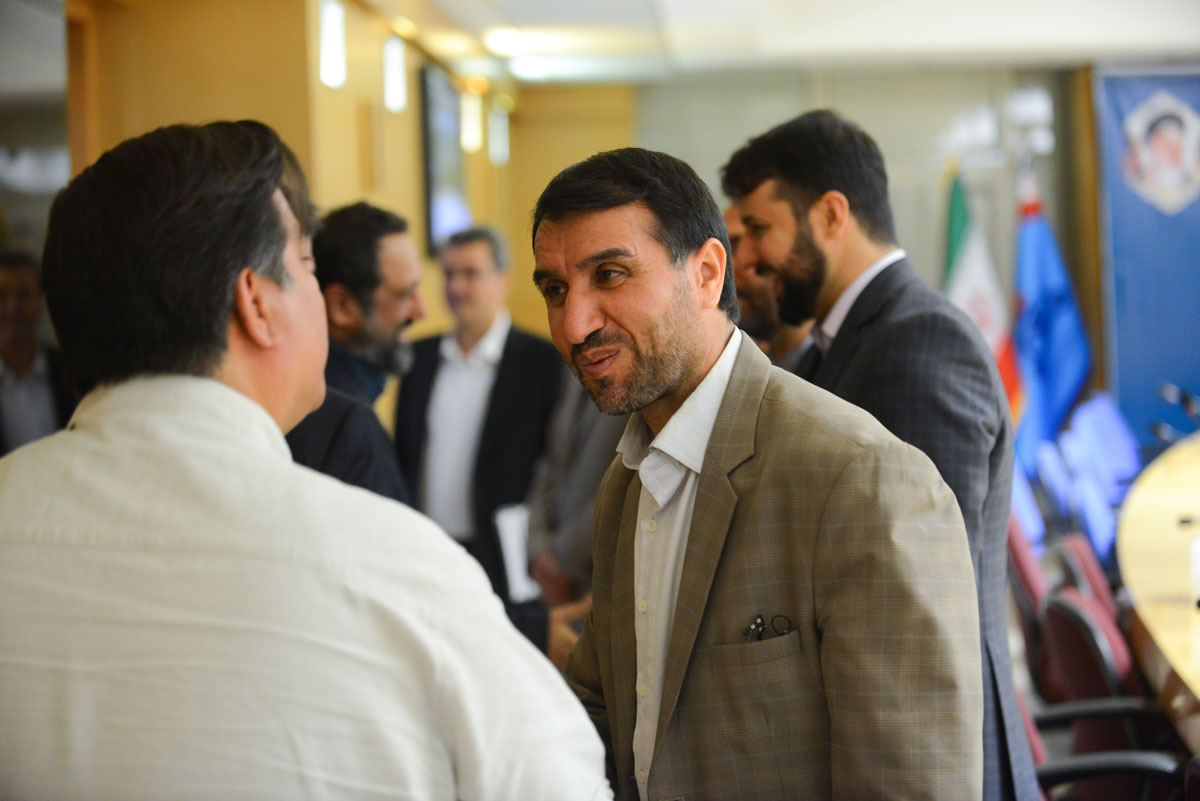 مراسم دیدار صمیمانه معاون وزیر نفت و مدیر عامل شرکت ملی صنایع پتروشیمی با اصحاب رسانه 10