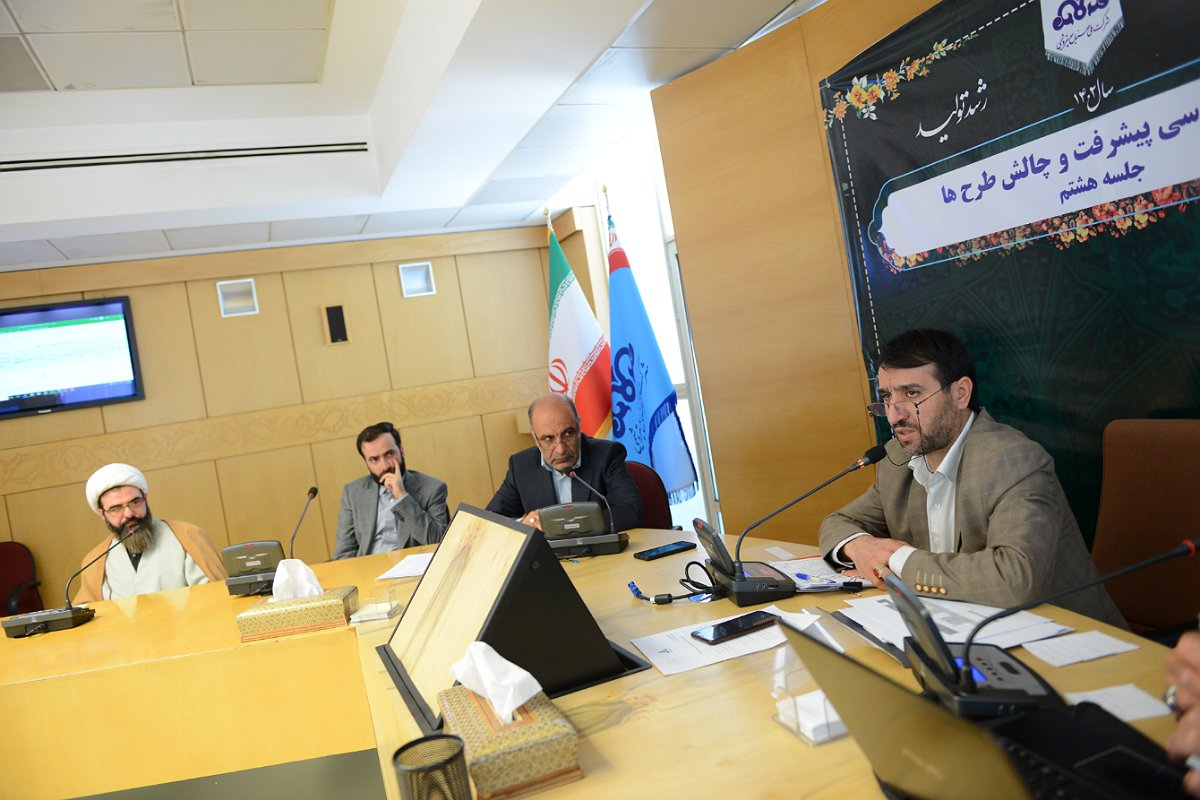 جلسه بررسی پیشرفت و چالش های طرح های مستقر در مناطق مختلف کشور با حضور معاون وزیر نفت و مدیر عامل شرکت ملی صنایع پتروشیمی برگزار شد