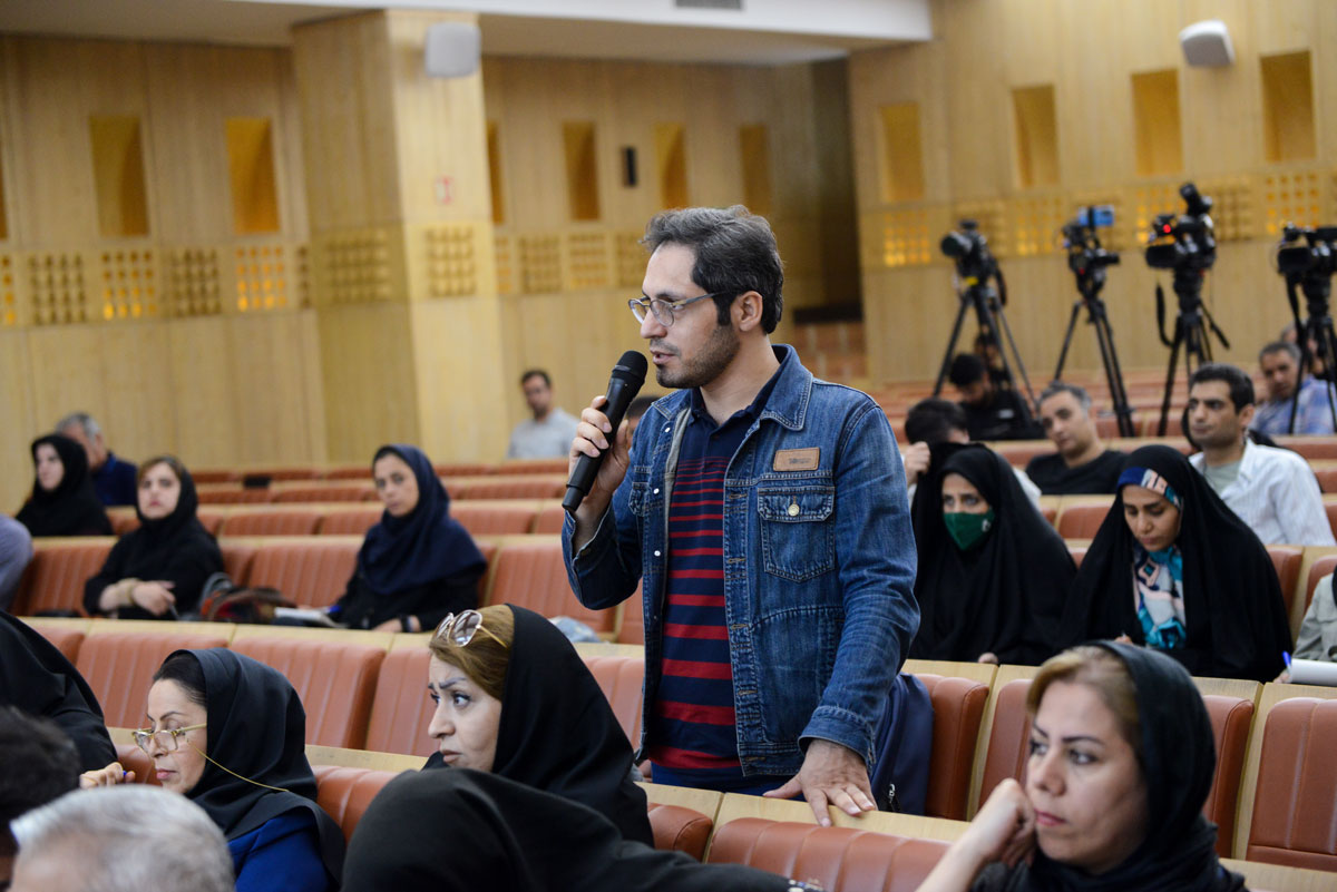 گزارش تصویری نشست خبری چهاردهمین همایش بین‌المللی صنعت پتروشیمی ایران با حضور معاون وزیر نفت و مدیر عامل شرکت ملی صنایع پتروشیمی  14