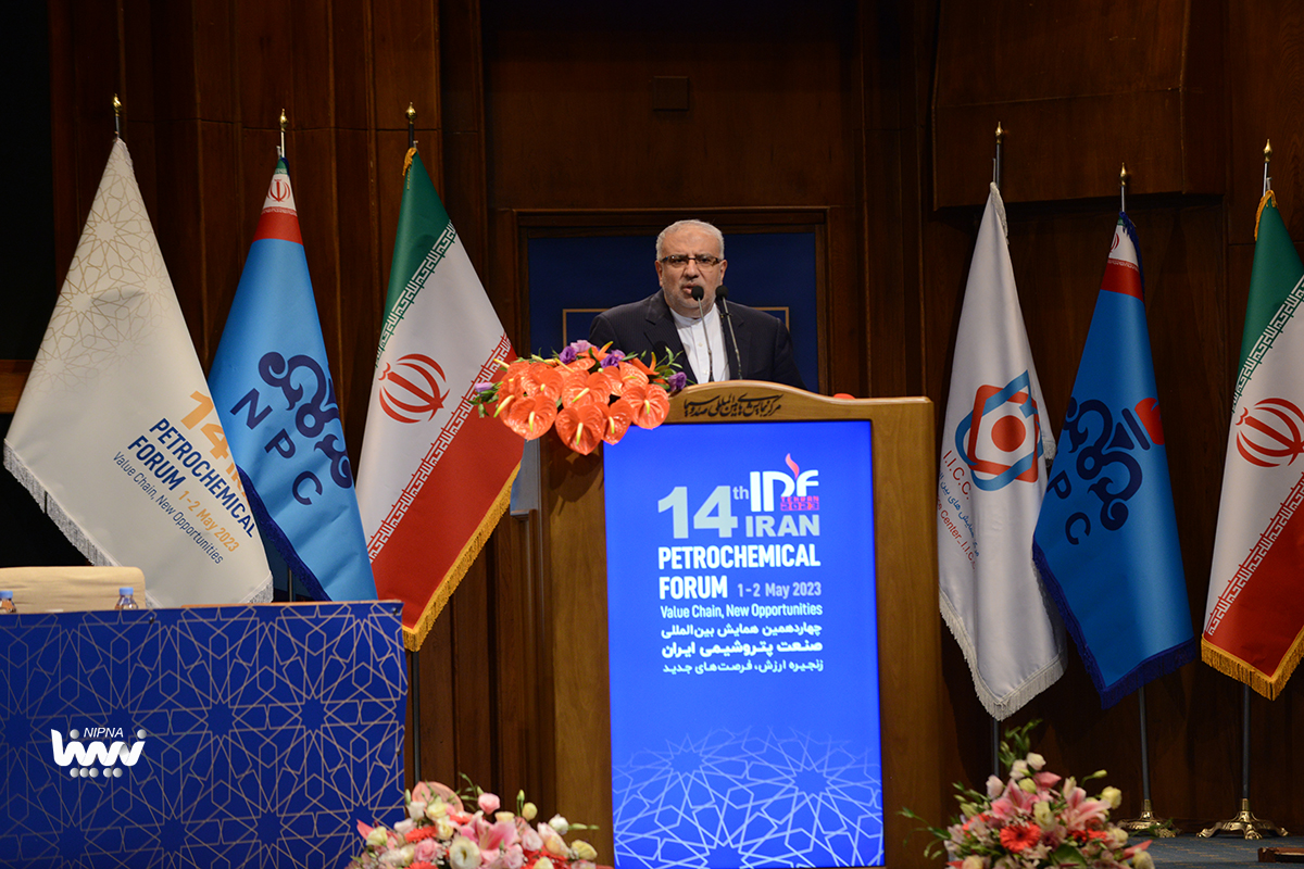 حضور جواد اوجی وزیر نفت در چهاردهمین همایش بین المللی صنعت پتروشیمی ایران (IPF) 4