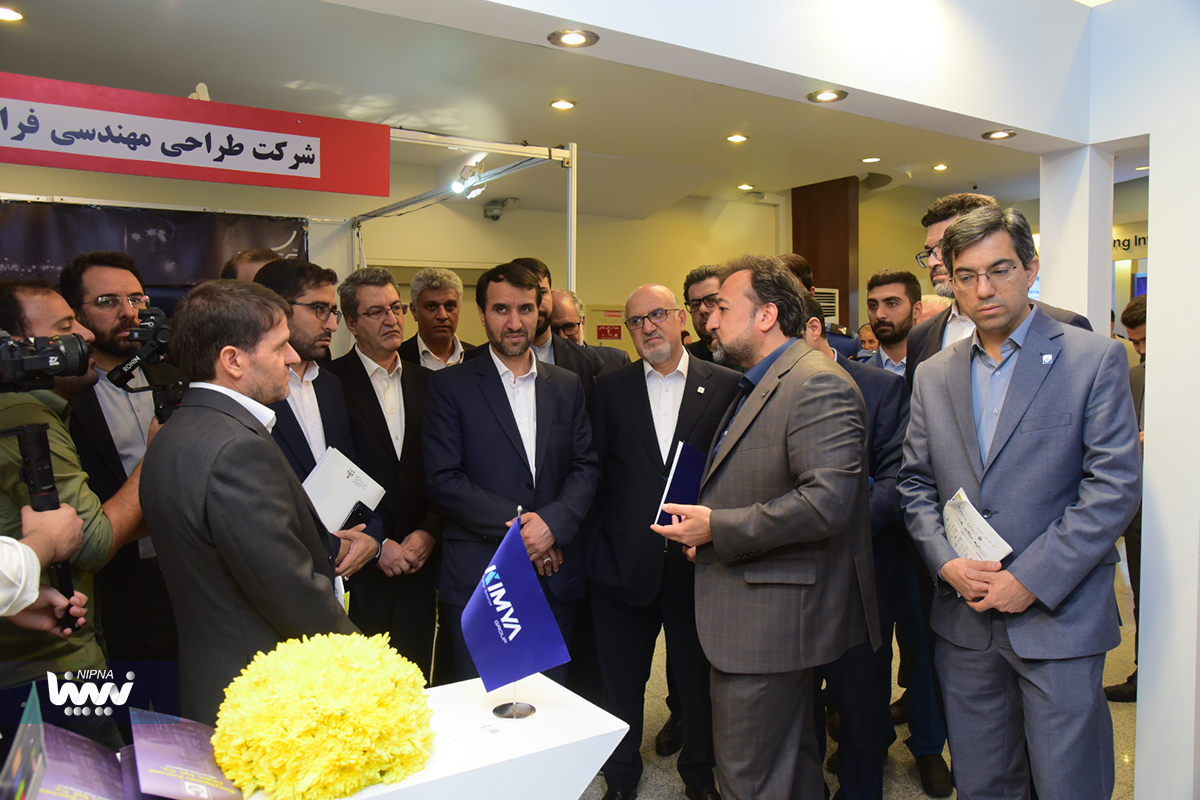 بازدید مرتضی شاهمیرزایی معاون وزیر نفت و مدیر عامل شرکت ملی صنایع پتروشیمی از نمایشگاه جانبی چهاردهمین همایش صنعت پتروشیمی (IPF) 4
