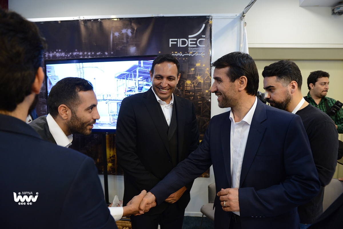 بازدید مرتضی شاهمیرزایی معاون وزیر نفت و مدیر عامل شرکت ملی صنایع پتروشیمی از نمایشگاه جانبی چهاردهمین همایش صنعت پتروشیمی (IPF) 8