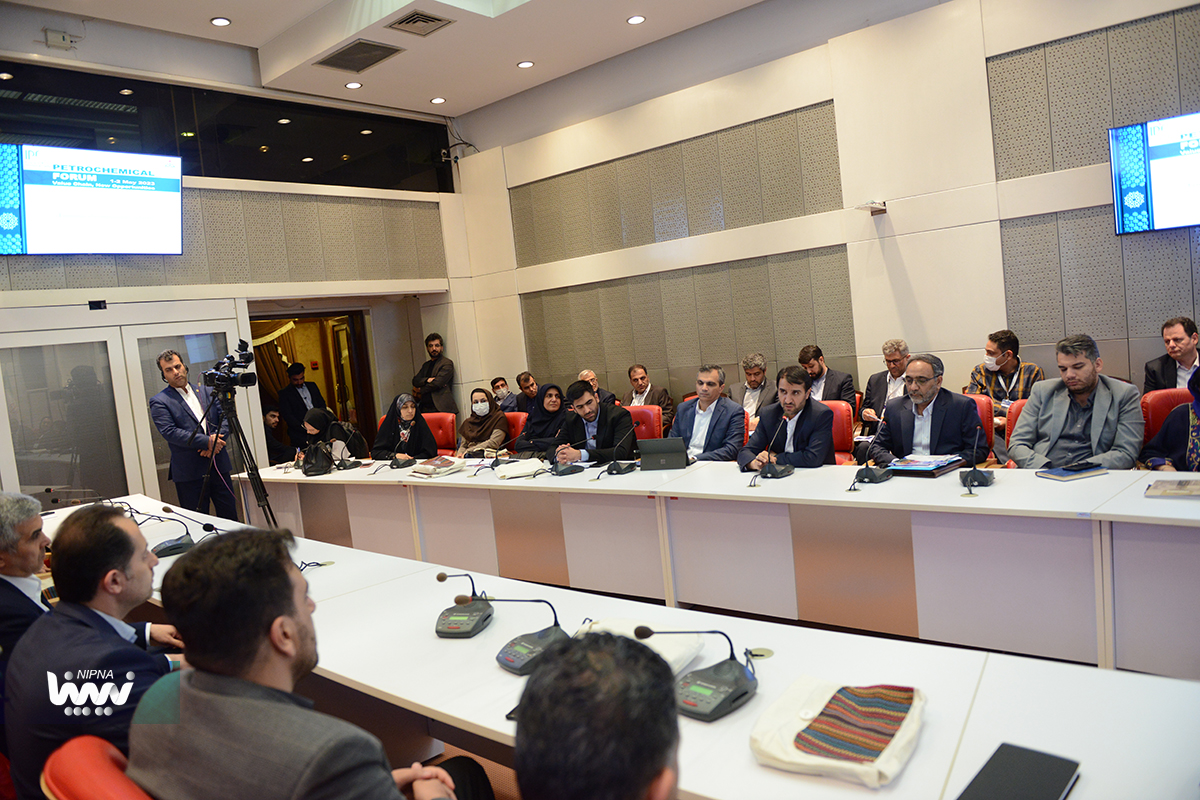 گزارش تصویری پنل ها و کارگاه ها در روز نخست چهاردهمین همایش بین المللی صنعت پتروشیمی (IPF) 16