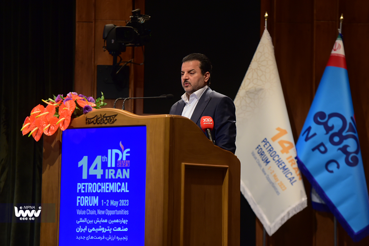 گزارش تصویری پنل ها و کارگاه ها در روز دوم و پایان چهاردهمین همایش بین المللی صنعت پتروشیمی (IPF) 21