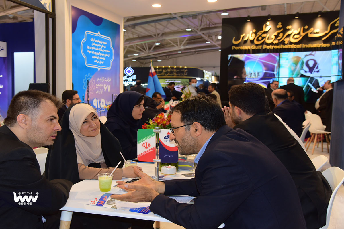 شرکت ملی صنایع پتروشیمی در روز نخست بیست و هفتمین نمایشگاه بین المللی صنعت نفت 24